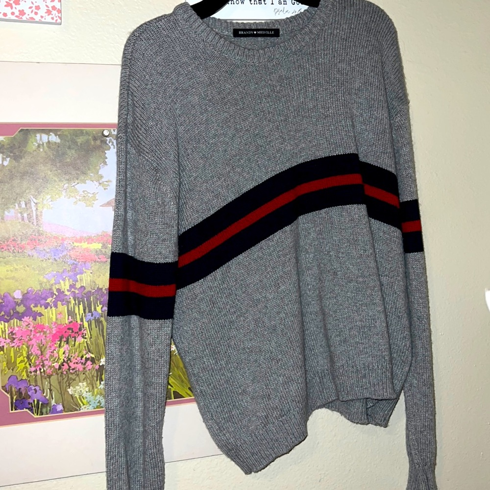 Brandy Melville long sleeve sweater